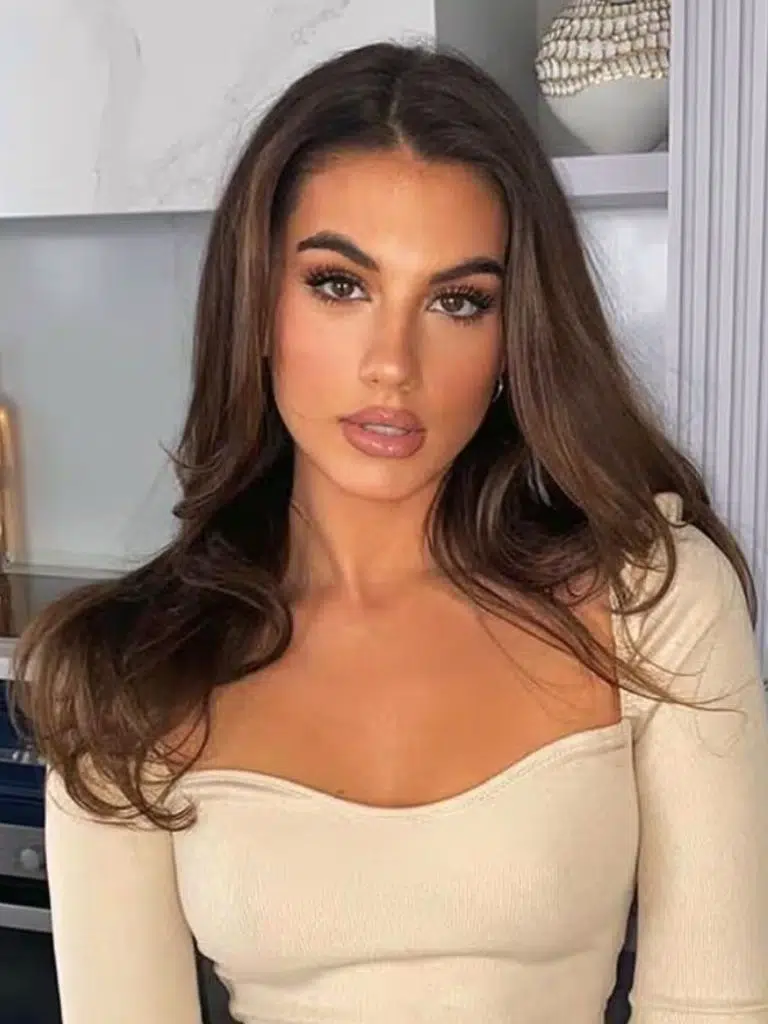 Sophia Peschisolido Biography: Wiki, Age, Career, Height, Weight, Boyfriend, Net Worth & More
